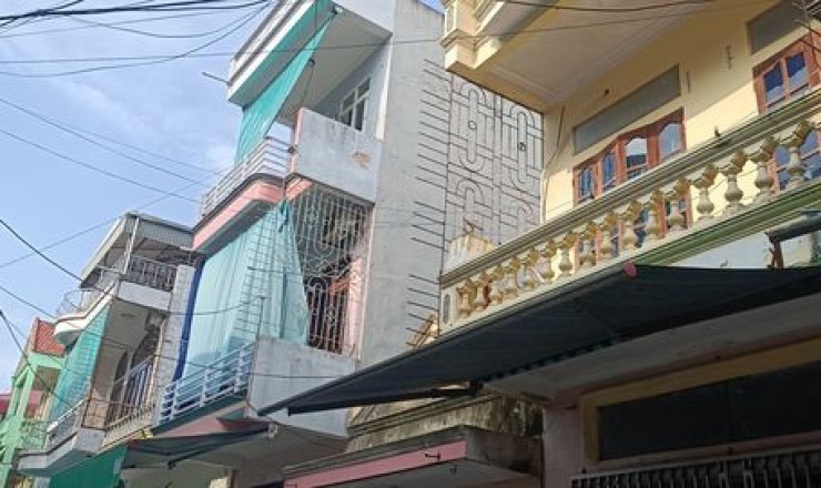 Bán nhà 4 tầng ô tô đỗ cửa ngay trung tâm thành phố Thanh Hóa